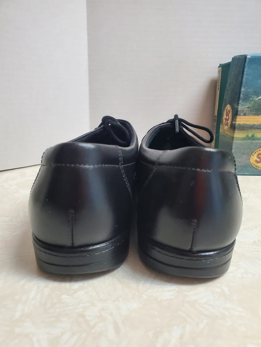 SAS Women’s Whisper Black Leather Walking Shoes